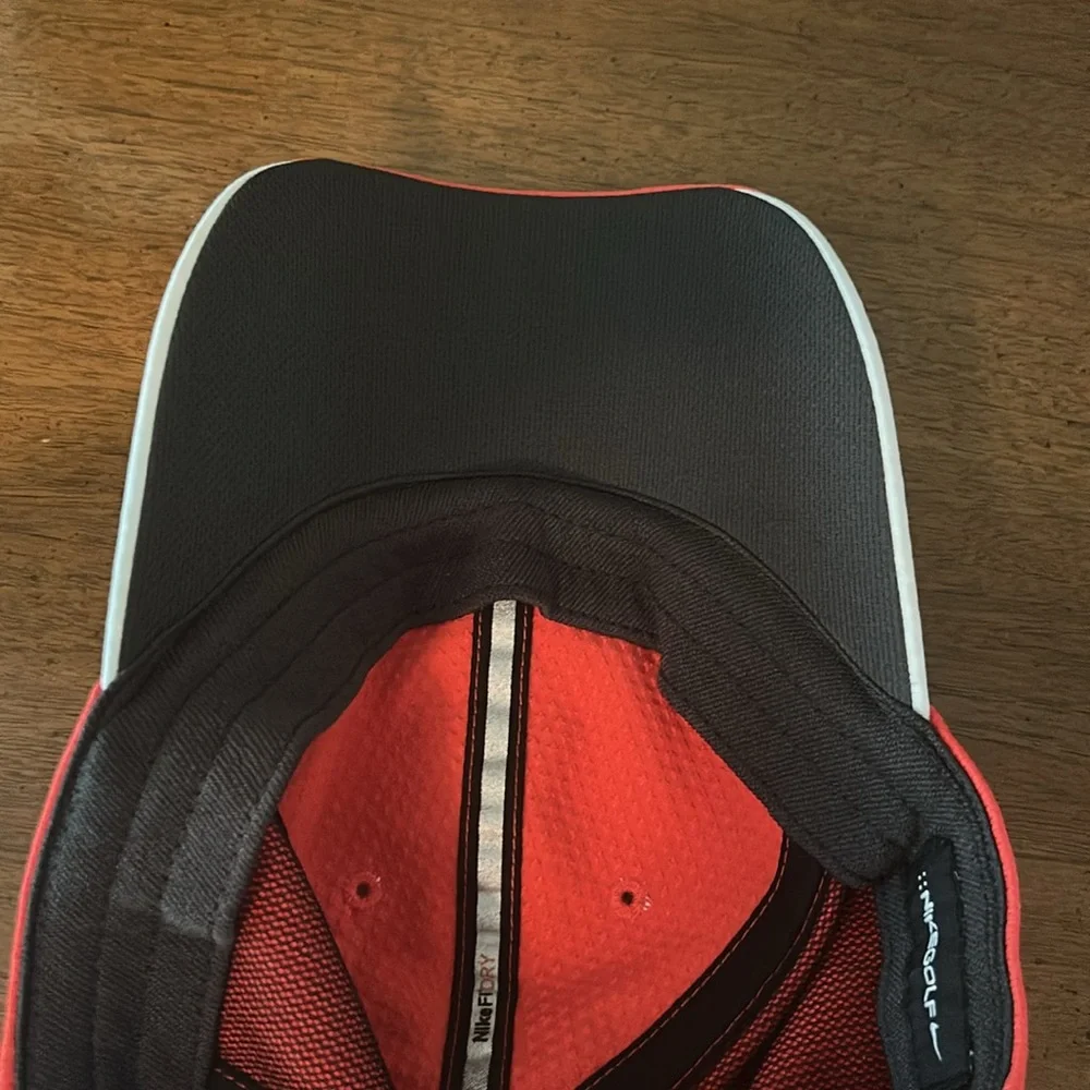 NIKE Golf Cap